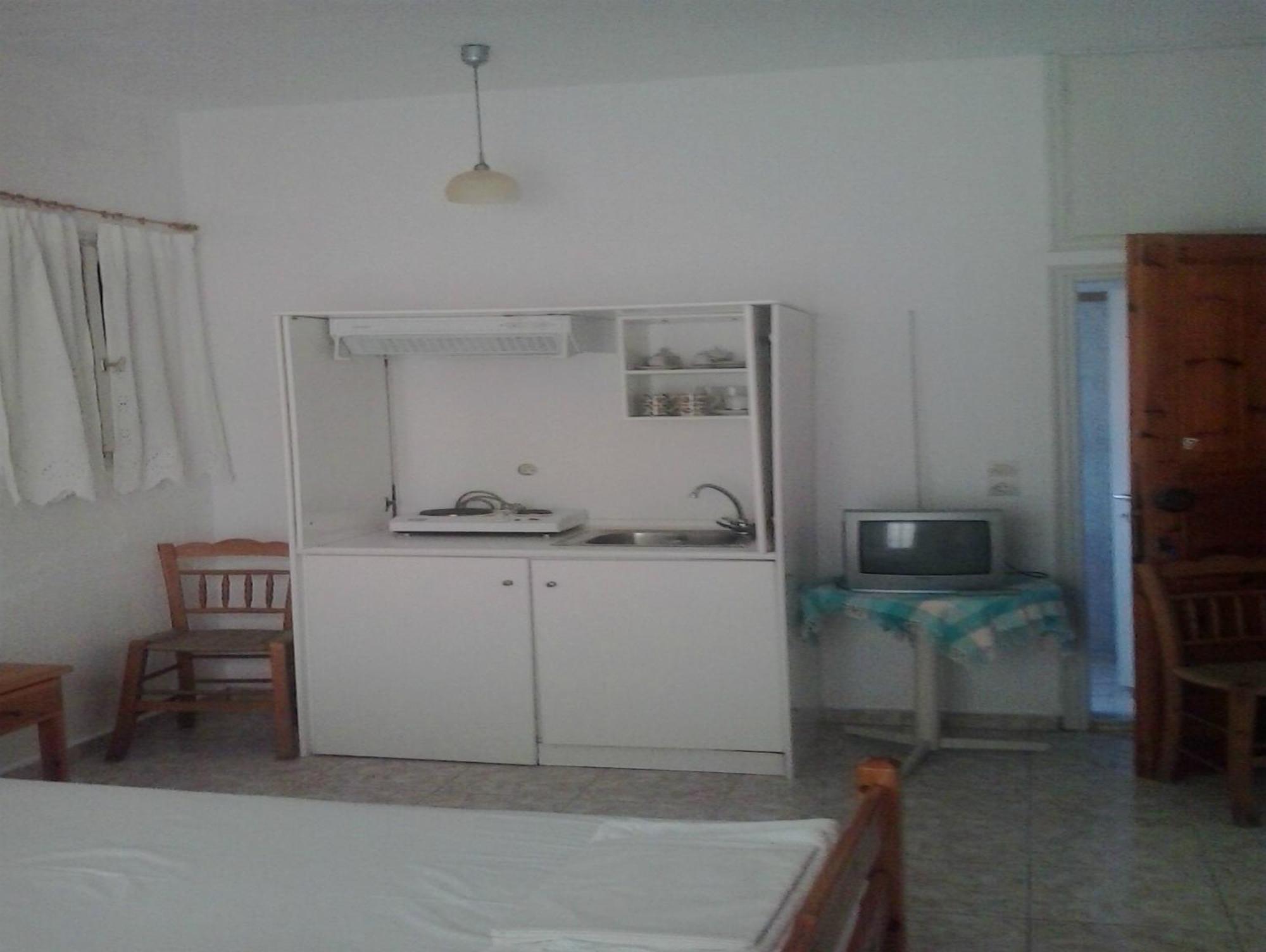 Karagiozos Studios & Apartments Skopelos Town Bagian luar foto